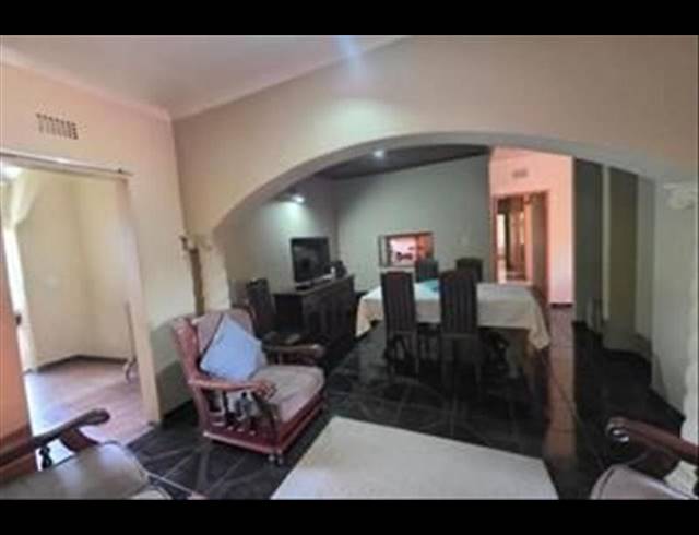 3 BEDROOM HOUSE FOR SALE IN RONDEBULT